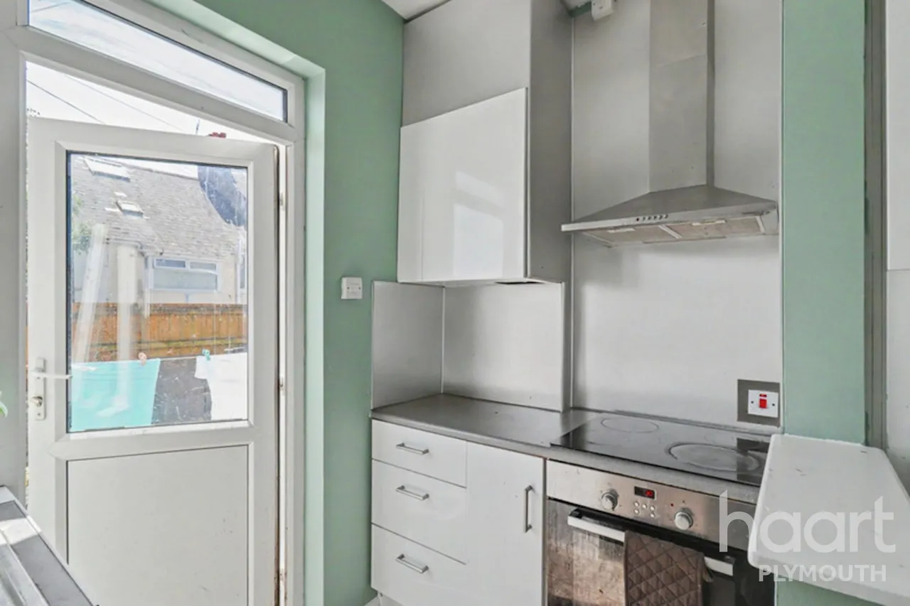 Lipson Road, Plymouth, PL4, photo 4