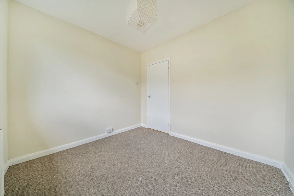 London, SE6 4UW, photo 10