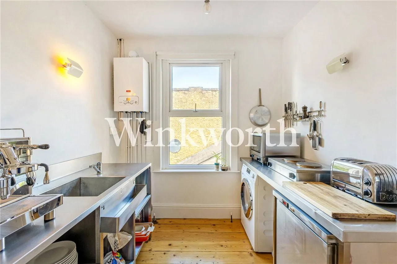 Mount Pleasant Road, London, N17, photo 8