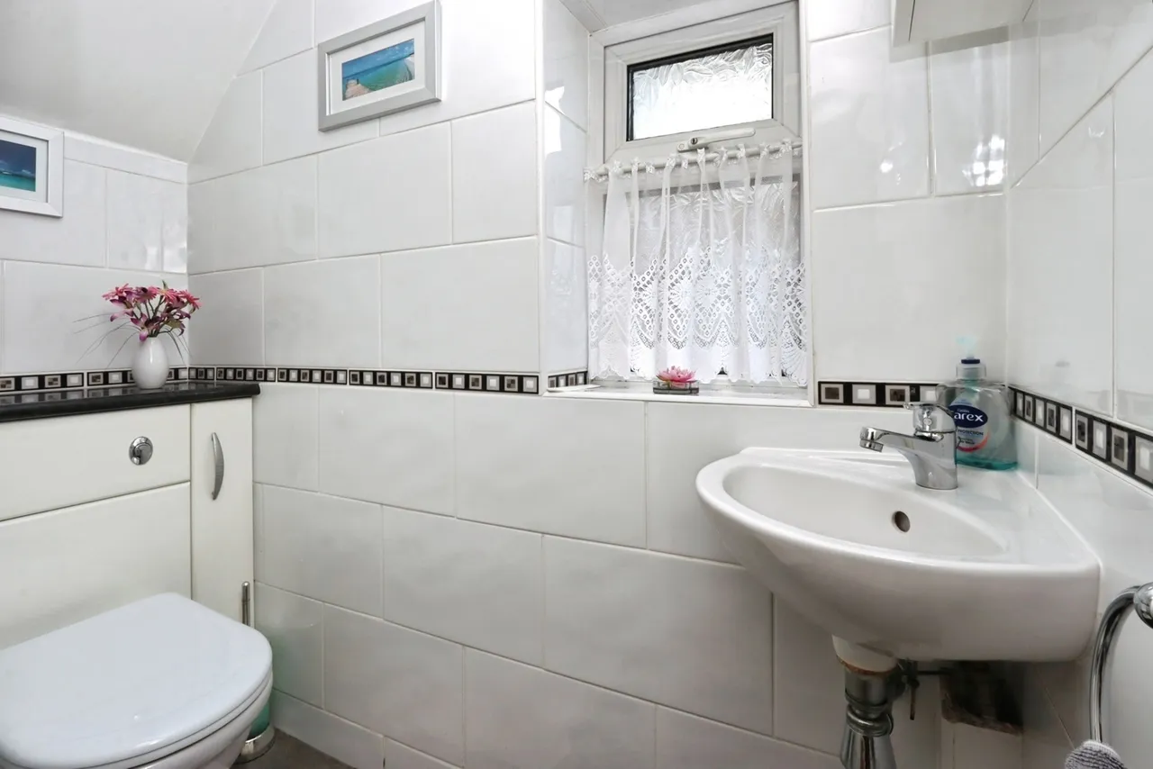 Jubilee Crescent, Killamarsh, Sheffield, Derbyshire, S21, photo 13