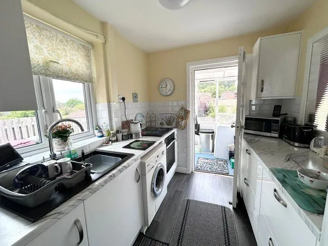 Jubilee Crescent, Killamarsh, Sheffield, Derbyshire, S21, photo 6