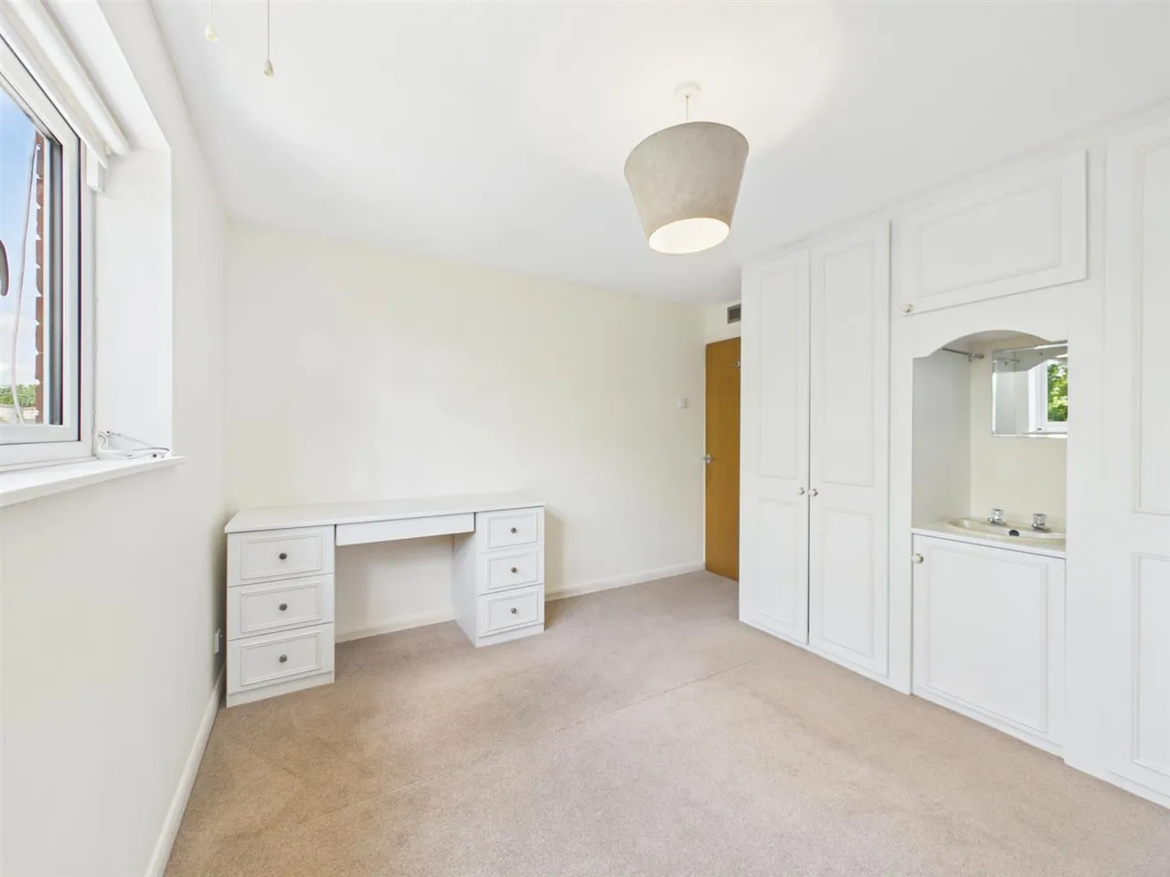 Seaford Close, Ruislip, Middlesex, HA4 7HN, photo 15