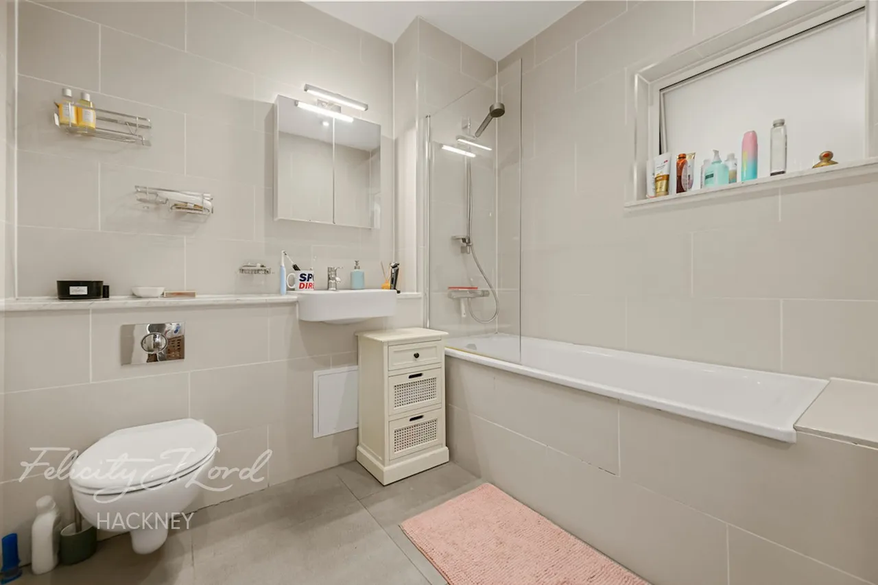 Rosina Street, London, E9, photo 22