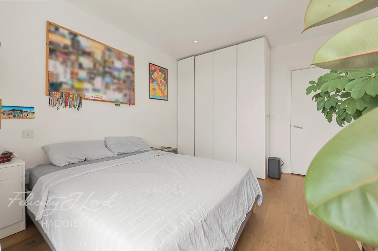 Rosina Street, London, E9, photo 17