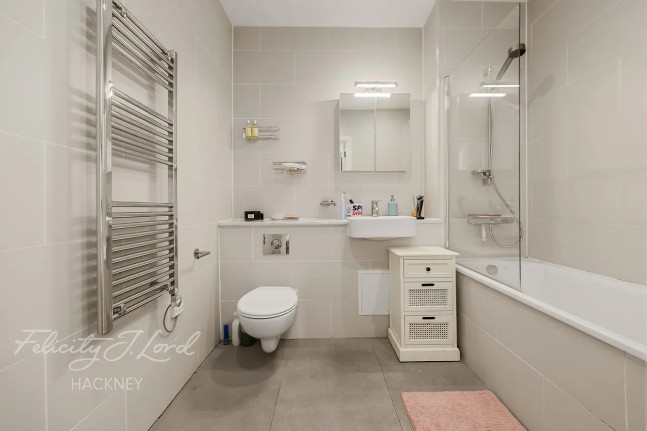 Rosina Street, London, E9, photo 24