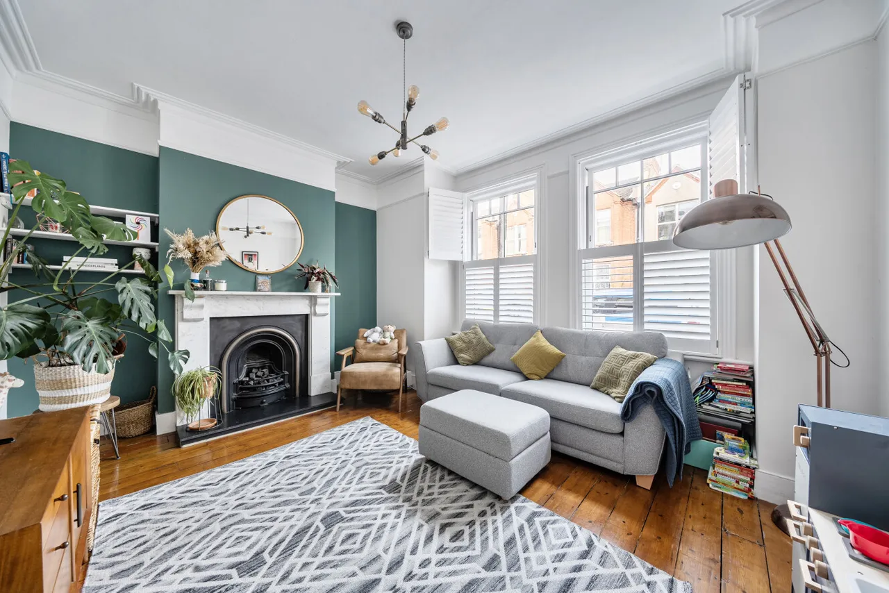 2 bed flat for sale, Idlecombe Road, Tooting, SW17