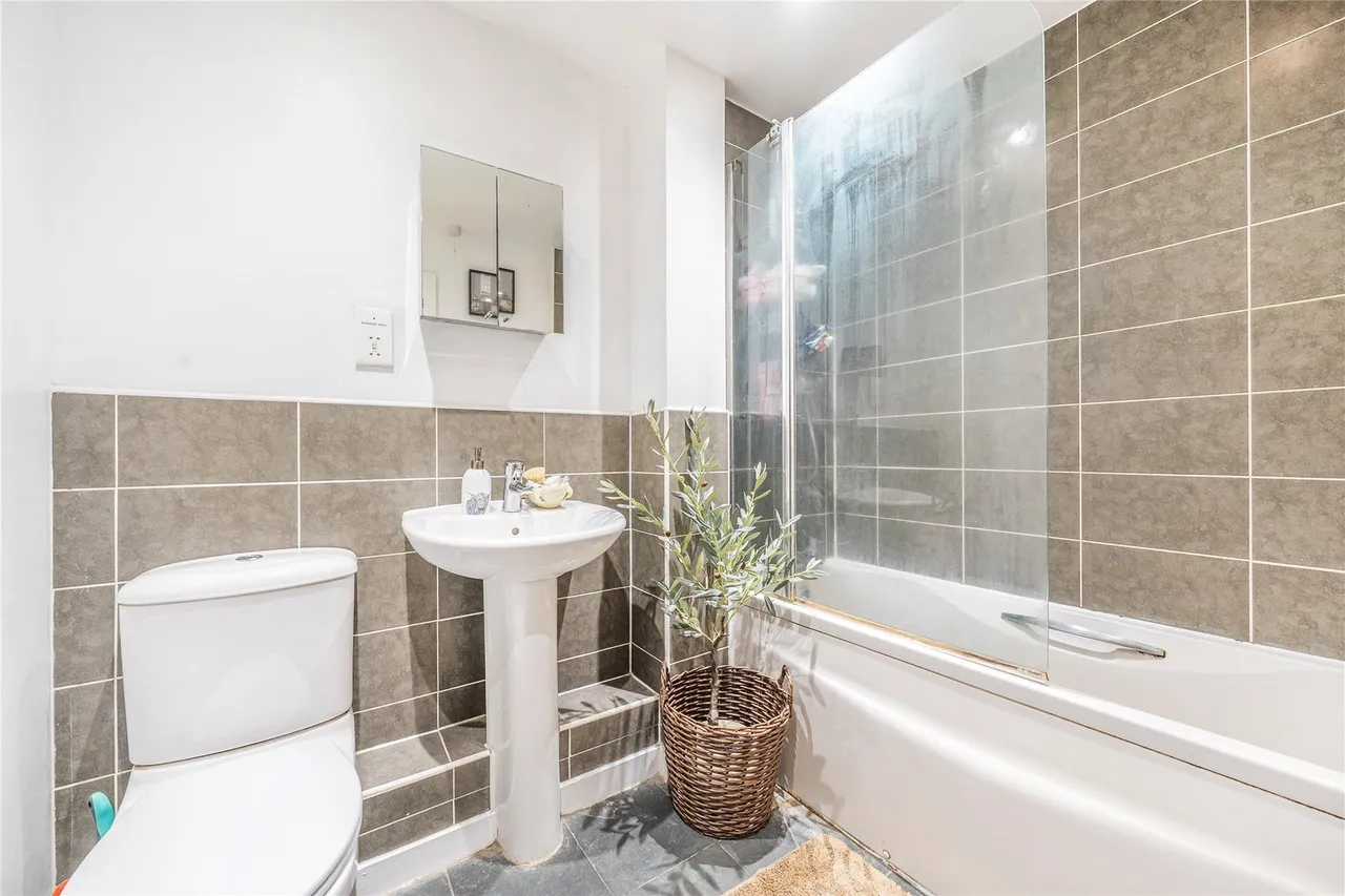 Paterson Lodge, 8 Turner Avenue, Westerham, TN16, photo 9