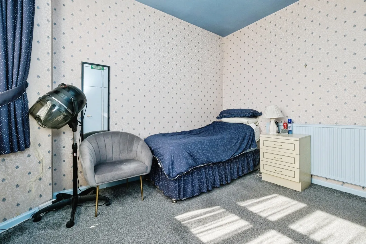 Abbotsford Gardens, Woodford Green, Essex, IG8, photo 9
