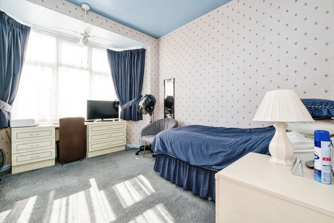 Abbotsford Gardens, Woodford Green, Essex, IG8, photo 8