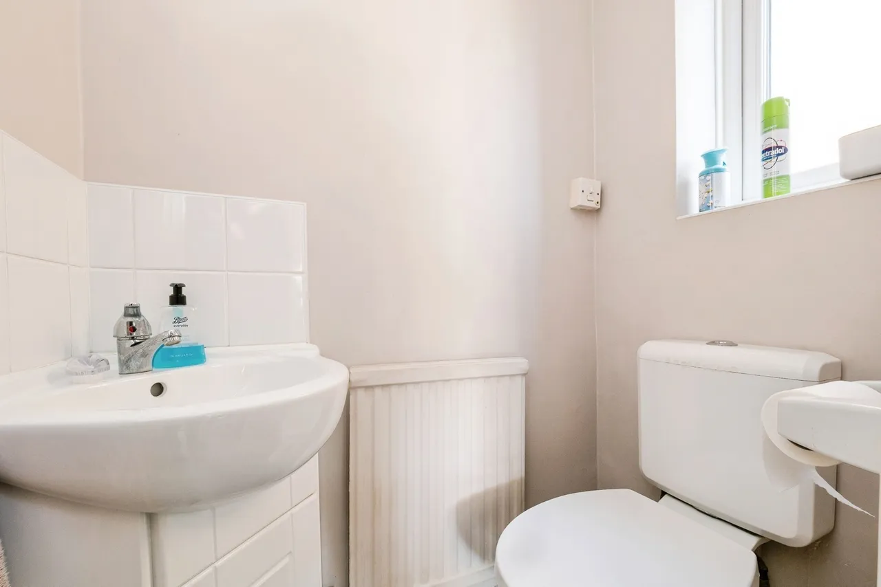 Abbotsford Gardens, Woodford Green, Essex, IG8, photo 16