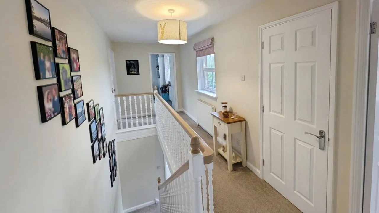 Dryleaze, Yate, BS37, photo 11