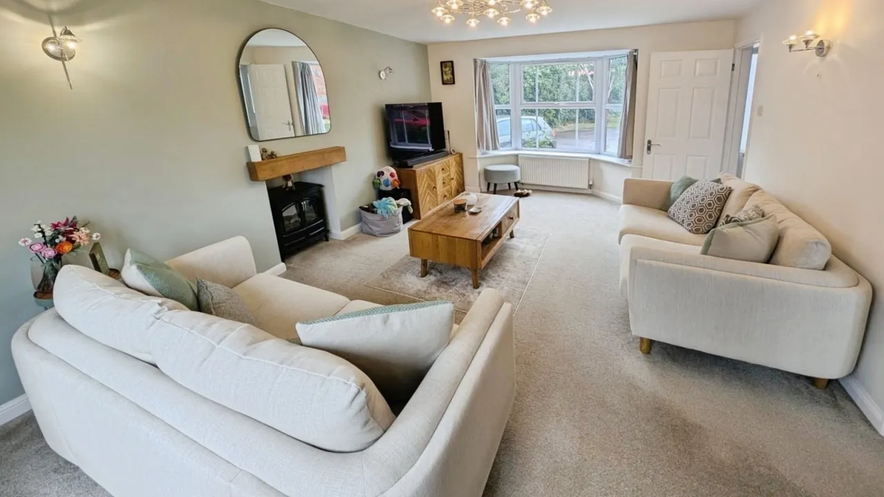 Dryleaze, Yate, BS37, photo 5