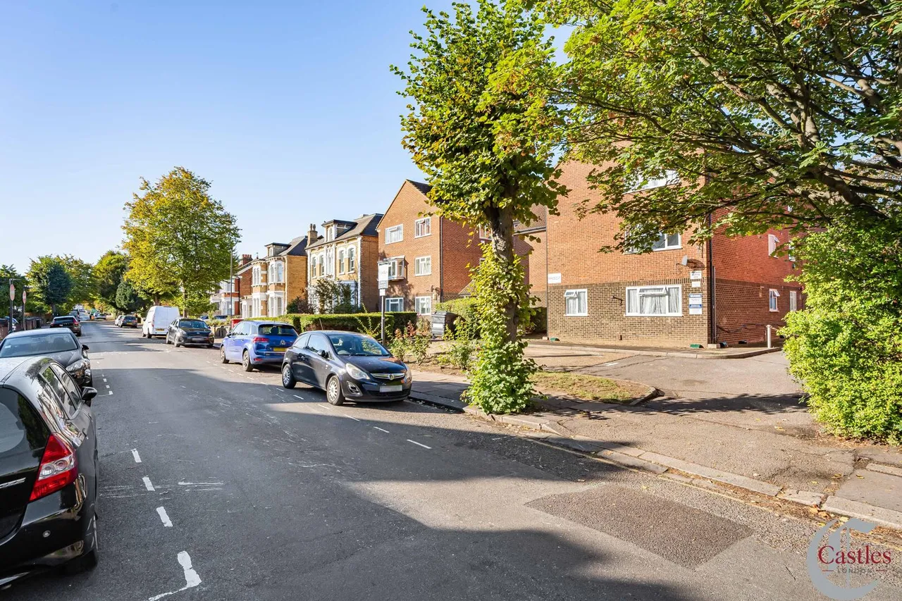 Palmerston Road, N22, photo 5