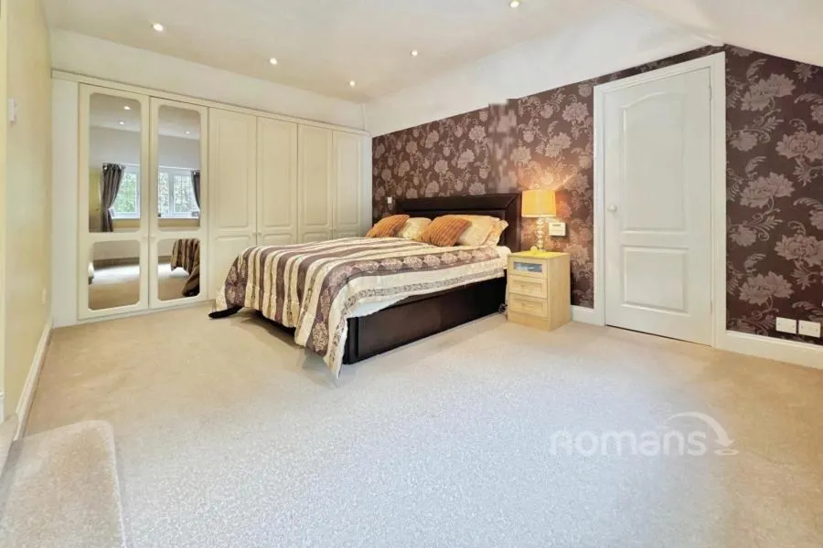 Georgeham Road, Owlsmoor, GU47, photo 11