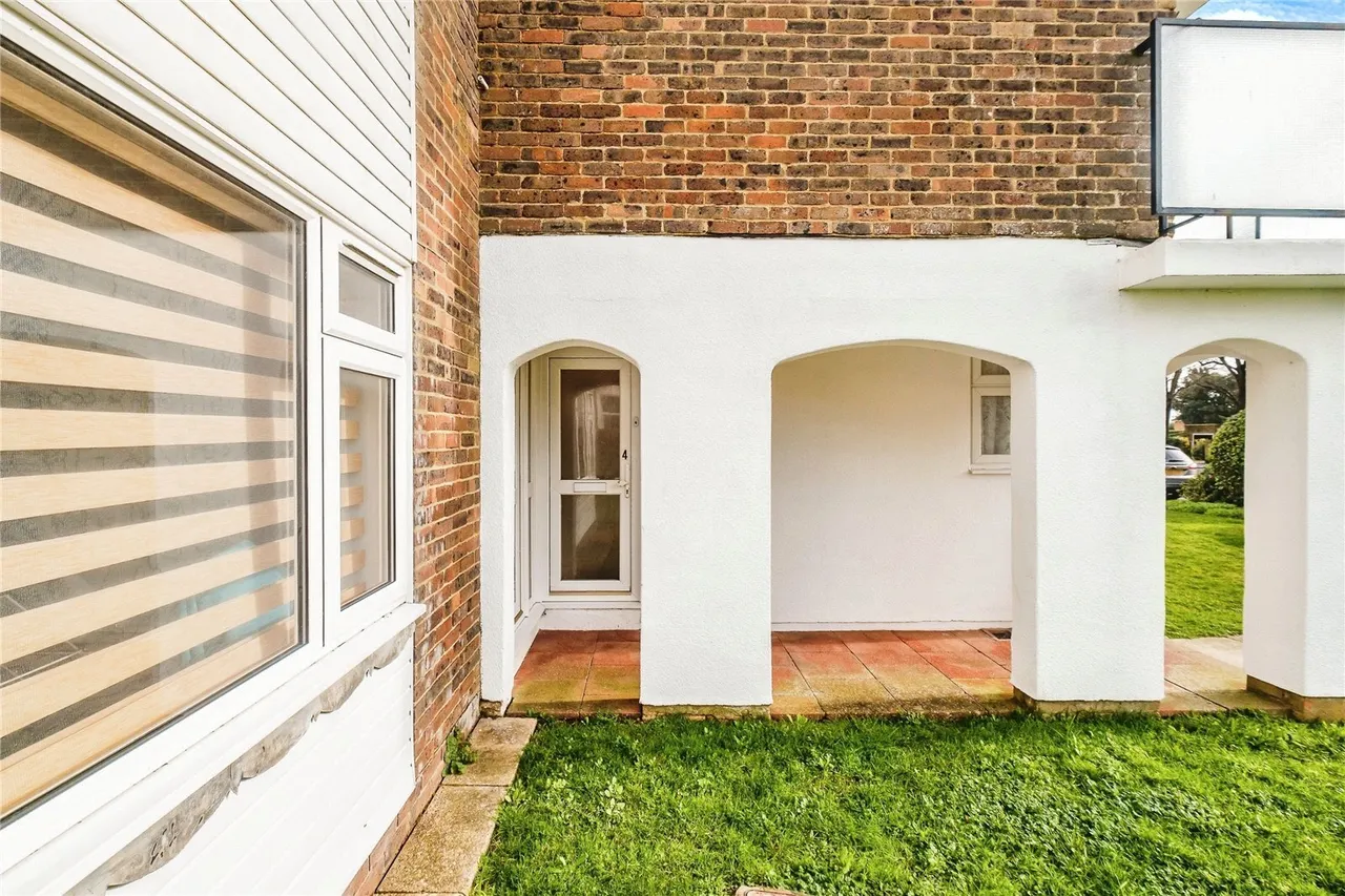 Chesswood Road, Worthing, BN11, photo 14