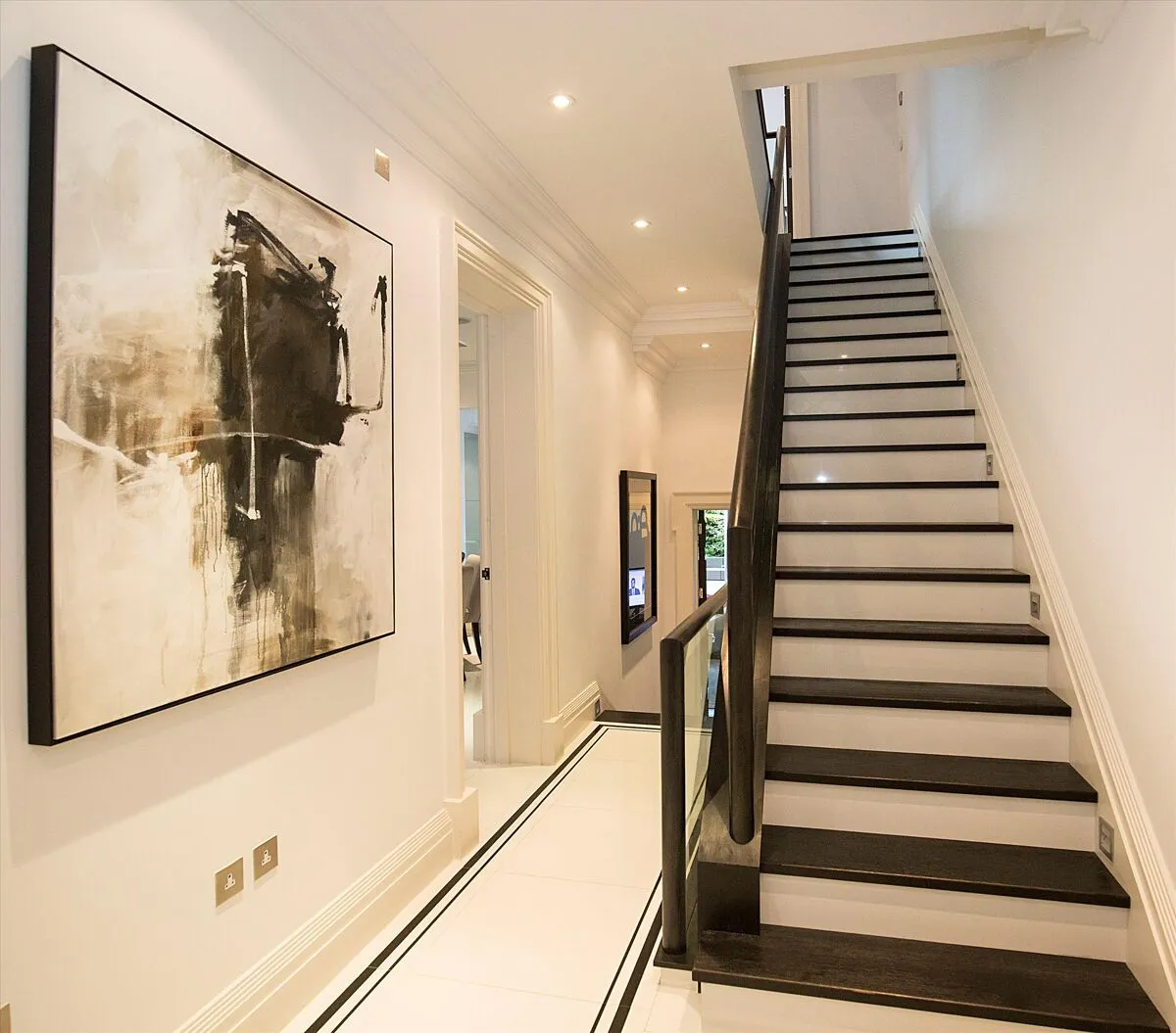 Princess Square, Esher, KT10, photo 10