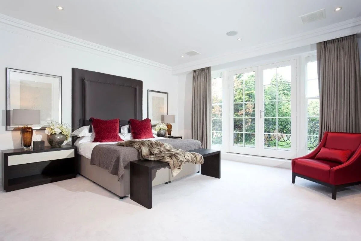 Princess Square, Esher, KT10, photo 14