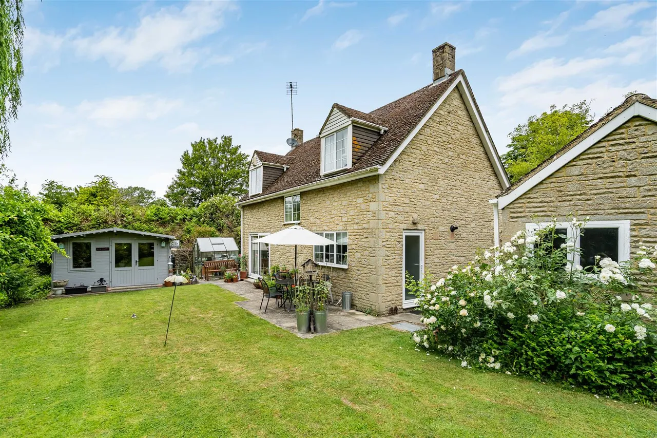 Water Street, Somerton, photo 11