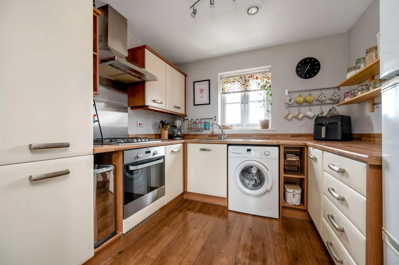 John Clare Close, Oakham, LE15, photo 5