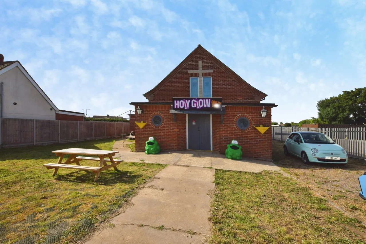 character property for sale, Sea Lane, Ingoldmells, PE25