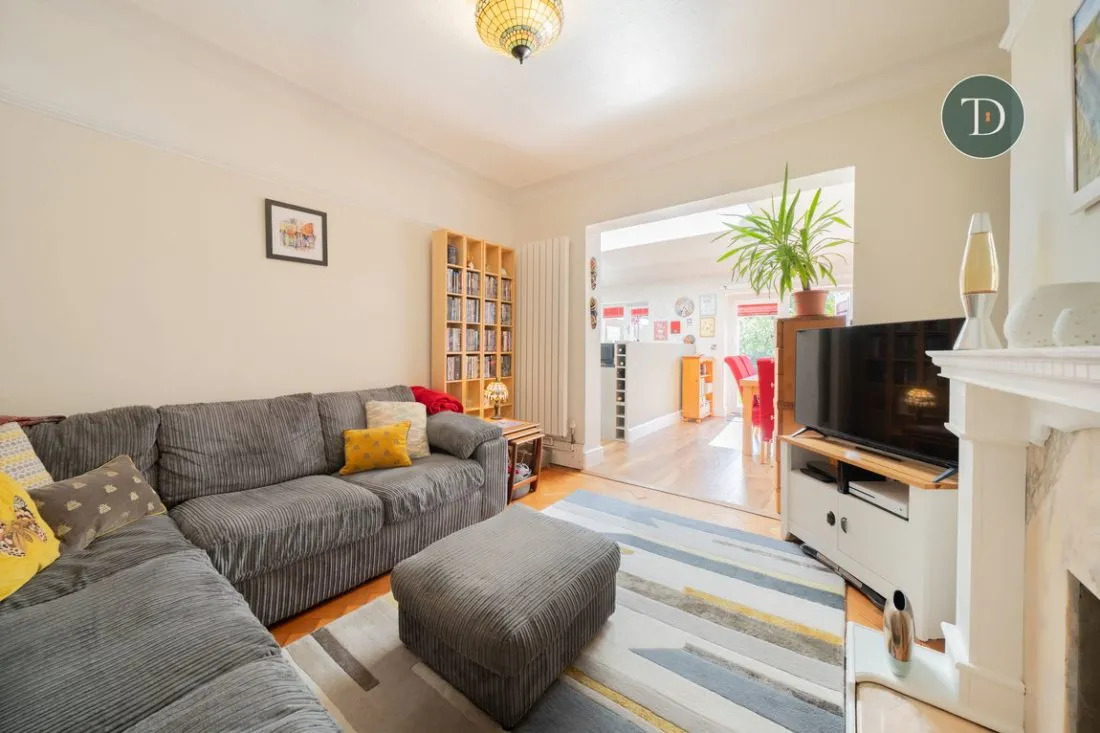 Pooltown Road, Whitby, CH65 7AF, photo 2