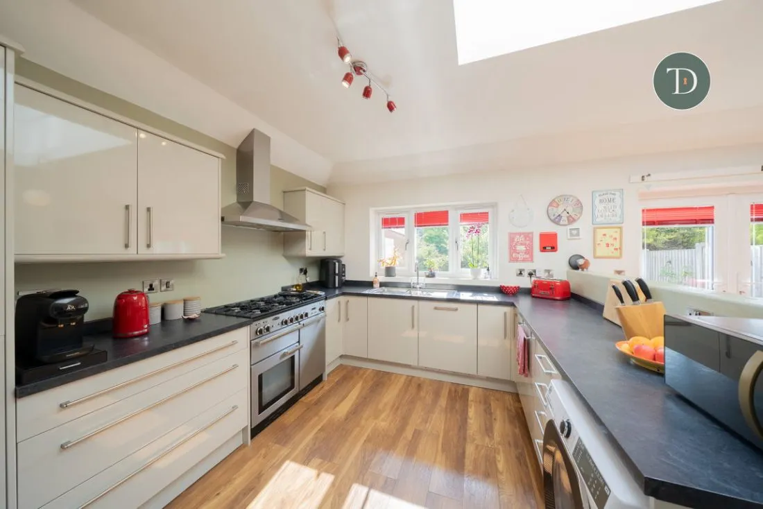 Pooltown Road, Whitby, CH65 7AF, photo 10