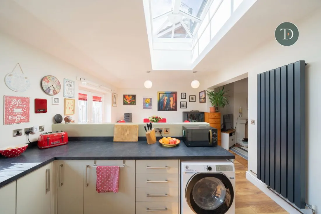 Pooltown Road, Whitby, CH65 7AF, photo 12