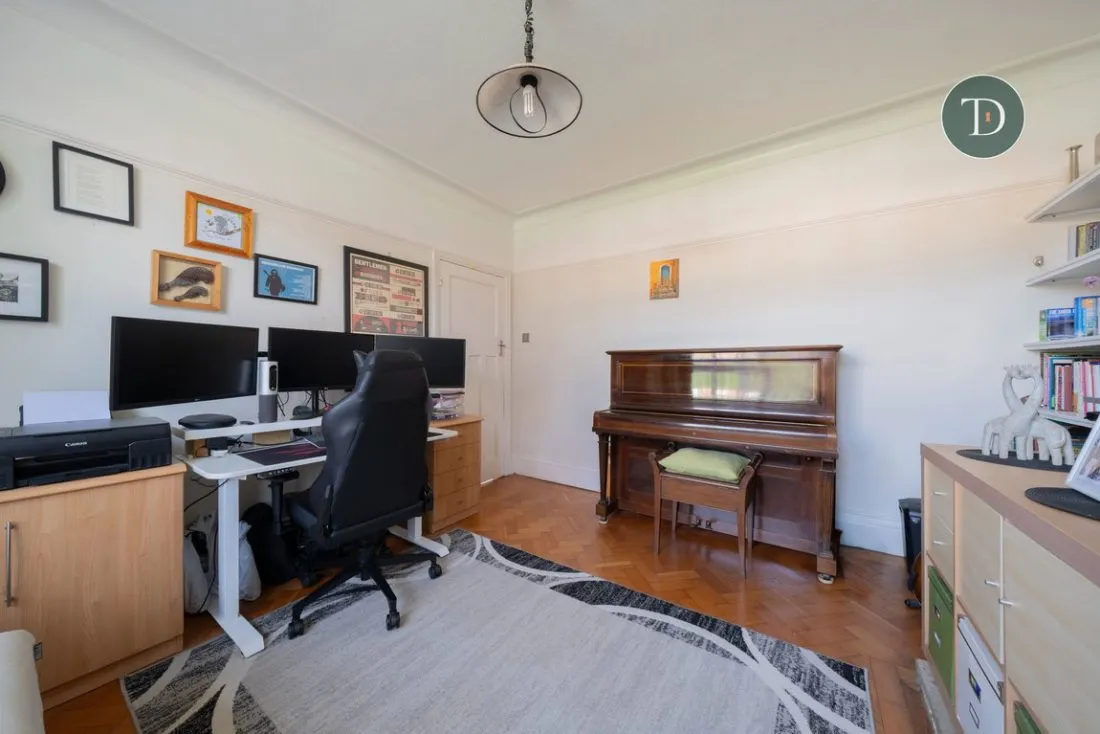 Pooltown Road, Whitby, CH65 7AF, photo 6