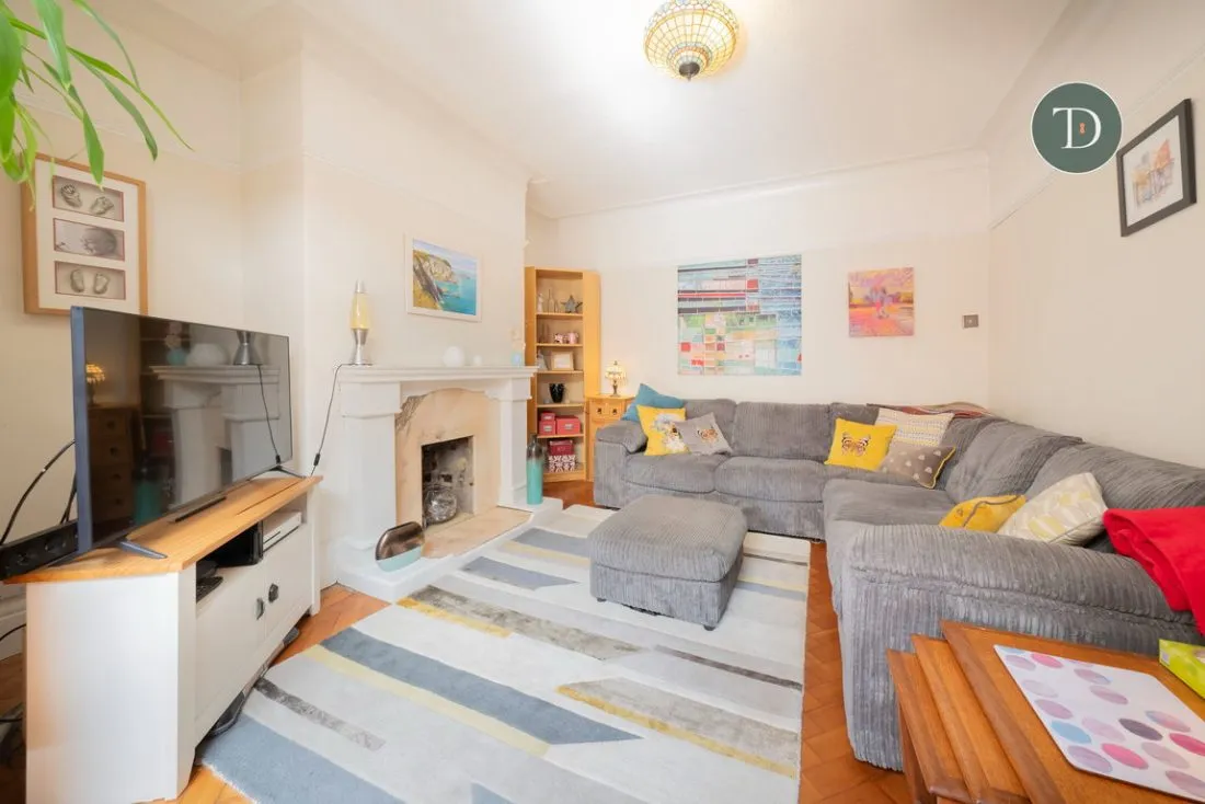 Pooltown Road, Whitby, CH65 7AF, photo 7
