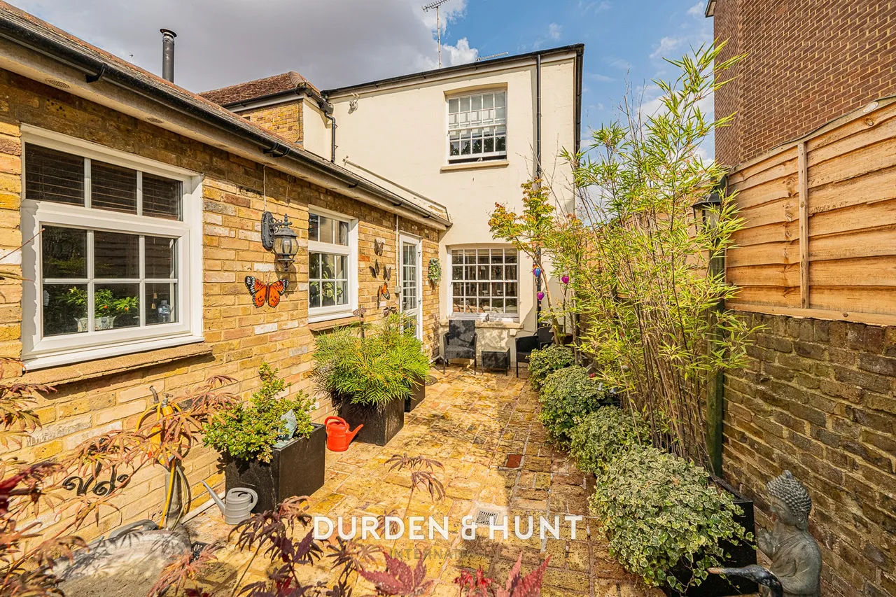 High Street, Ongar, CM5, photo 21