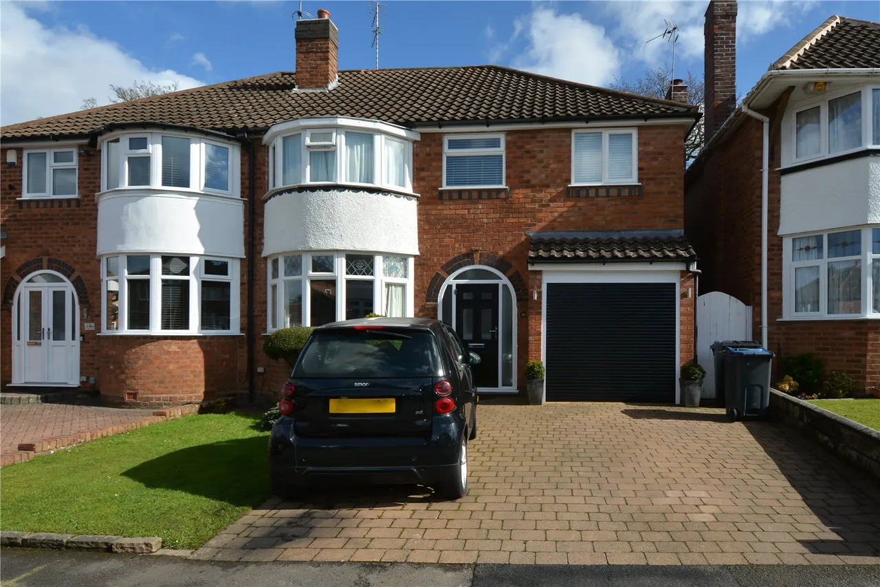 5 bed house for sale — Beech Farm Croft, Northfield, Birmingham, B31 2LG