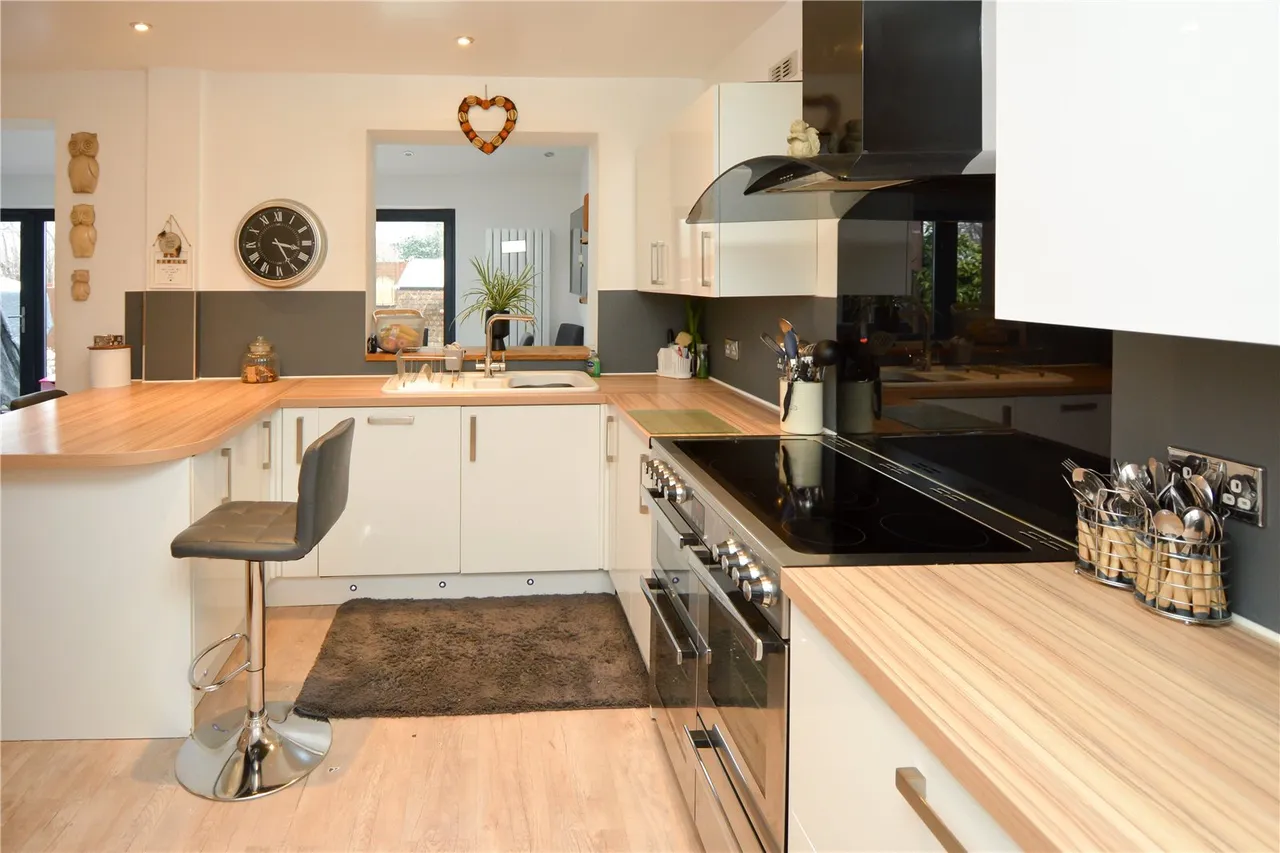 Beech Farm Croft, Northfield, Birmingham, B31 2LG, photo 6