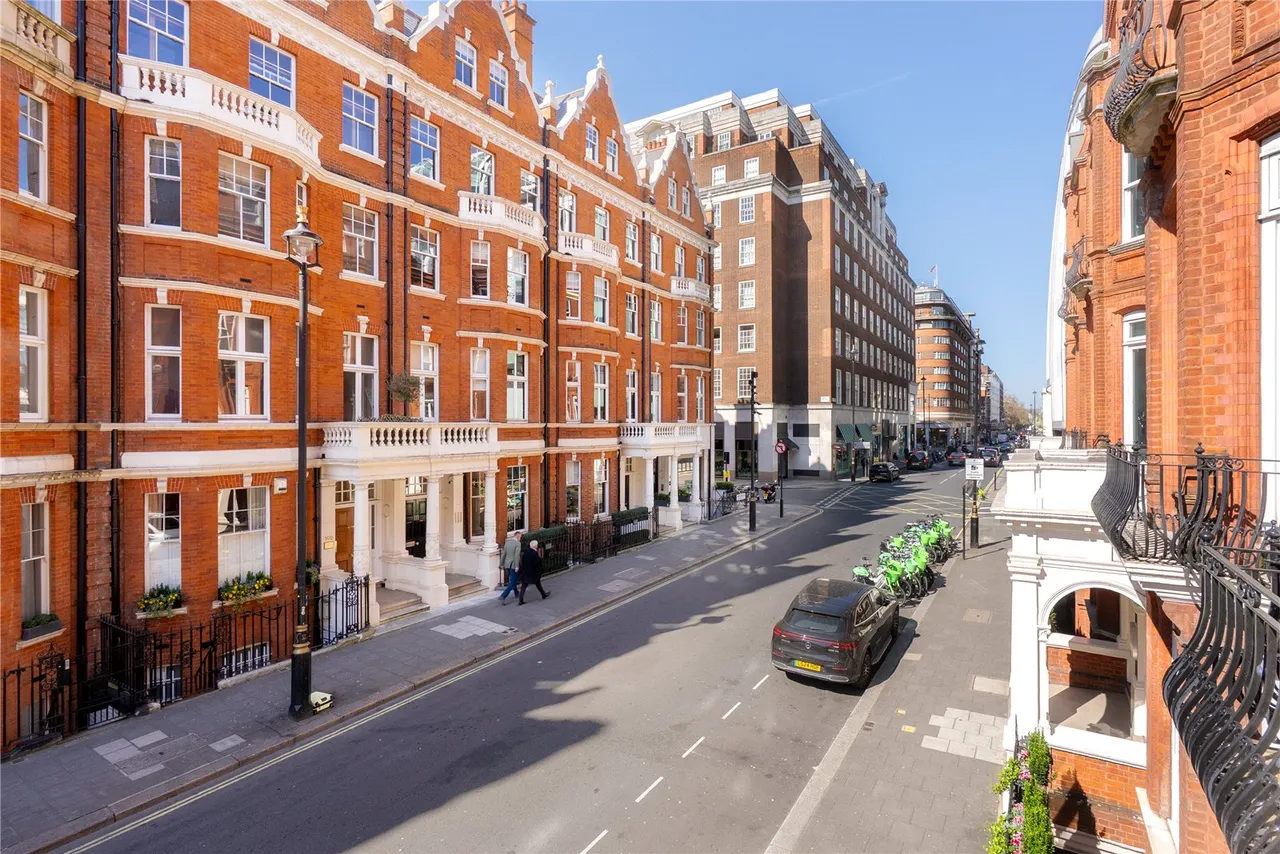 Park Street, Mayfair, London, W1K 6NT, photo 3
