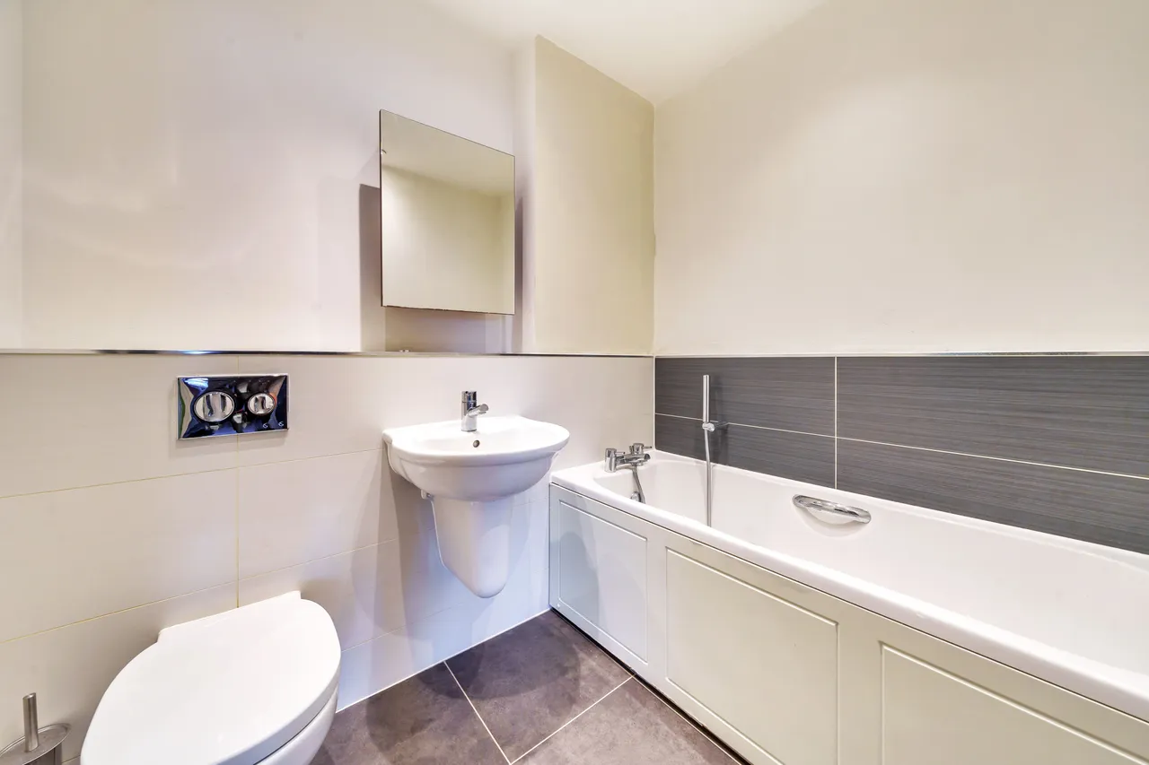 6 Marylake Court, 293 Whitchurch Lane, Edgware, photo 7