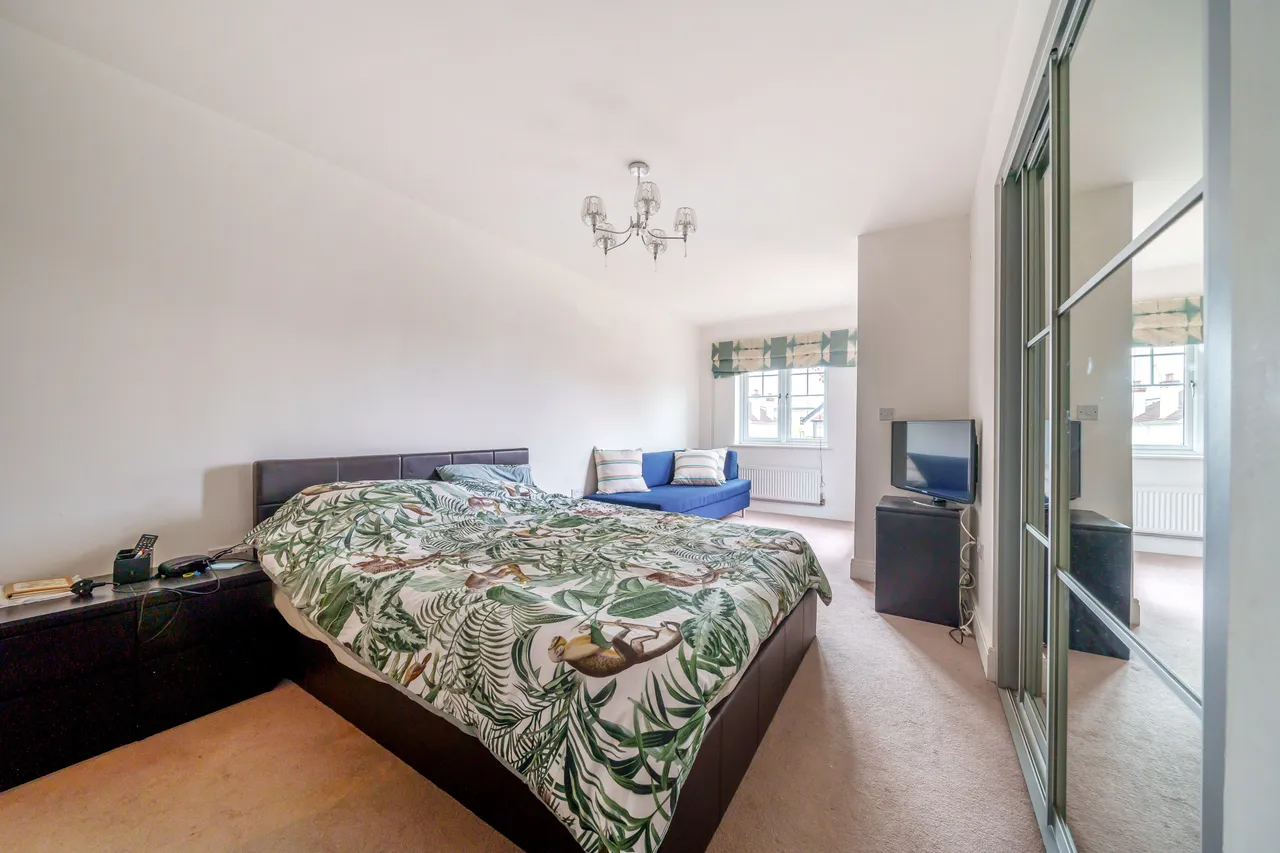 6 Marylake Court, 293 Whitchurch Lane, Edgware, photo 5