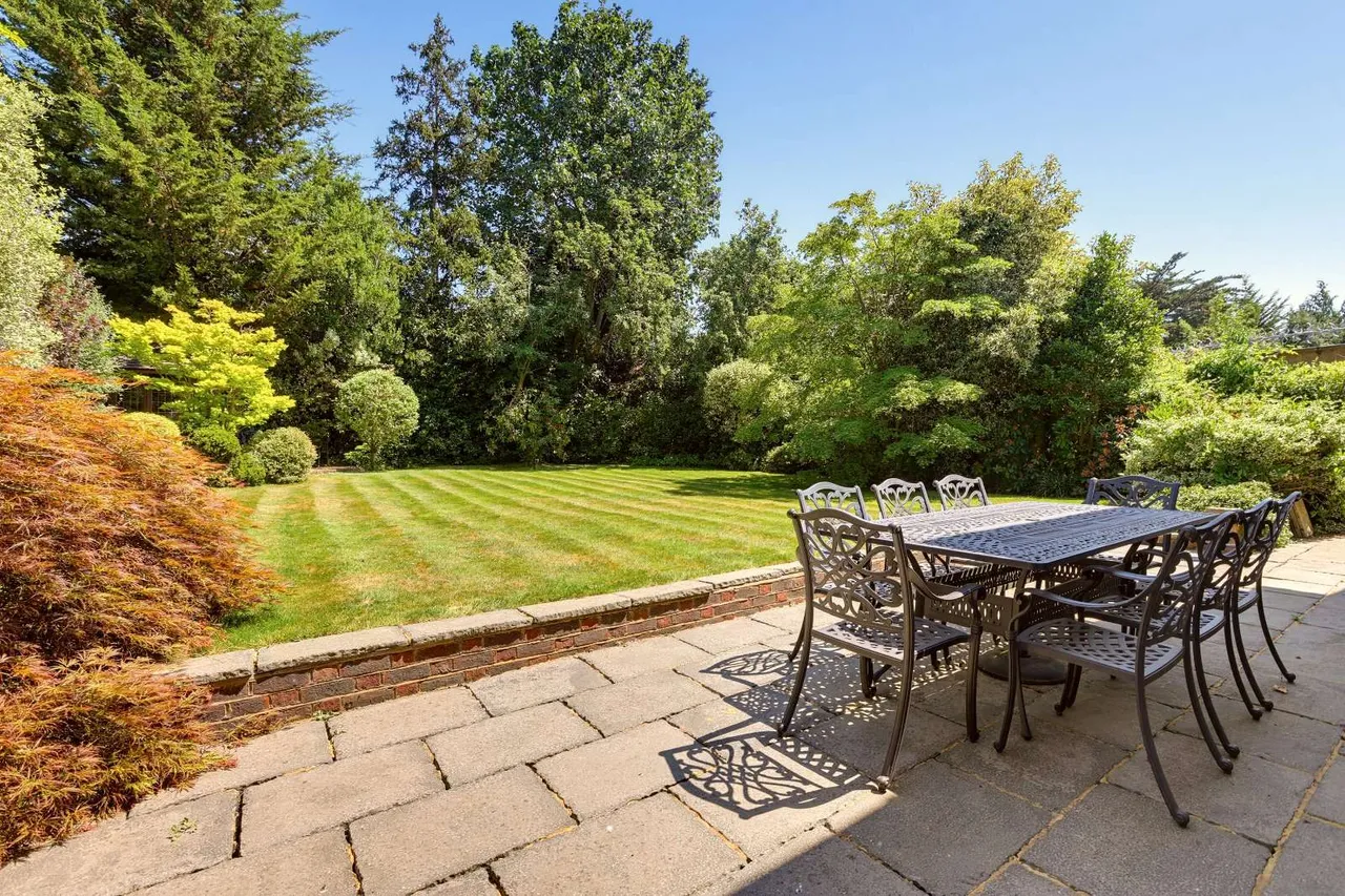 Wykeham Road, London, NW4, photo 10