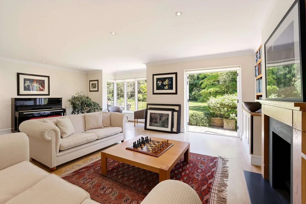 Wykeham Road, London, NW4, photo 6