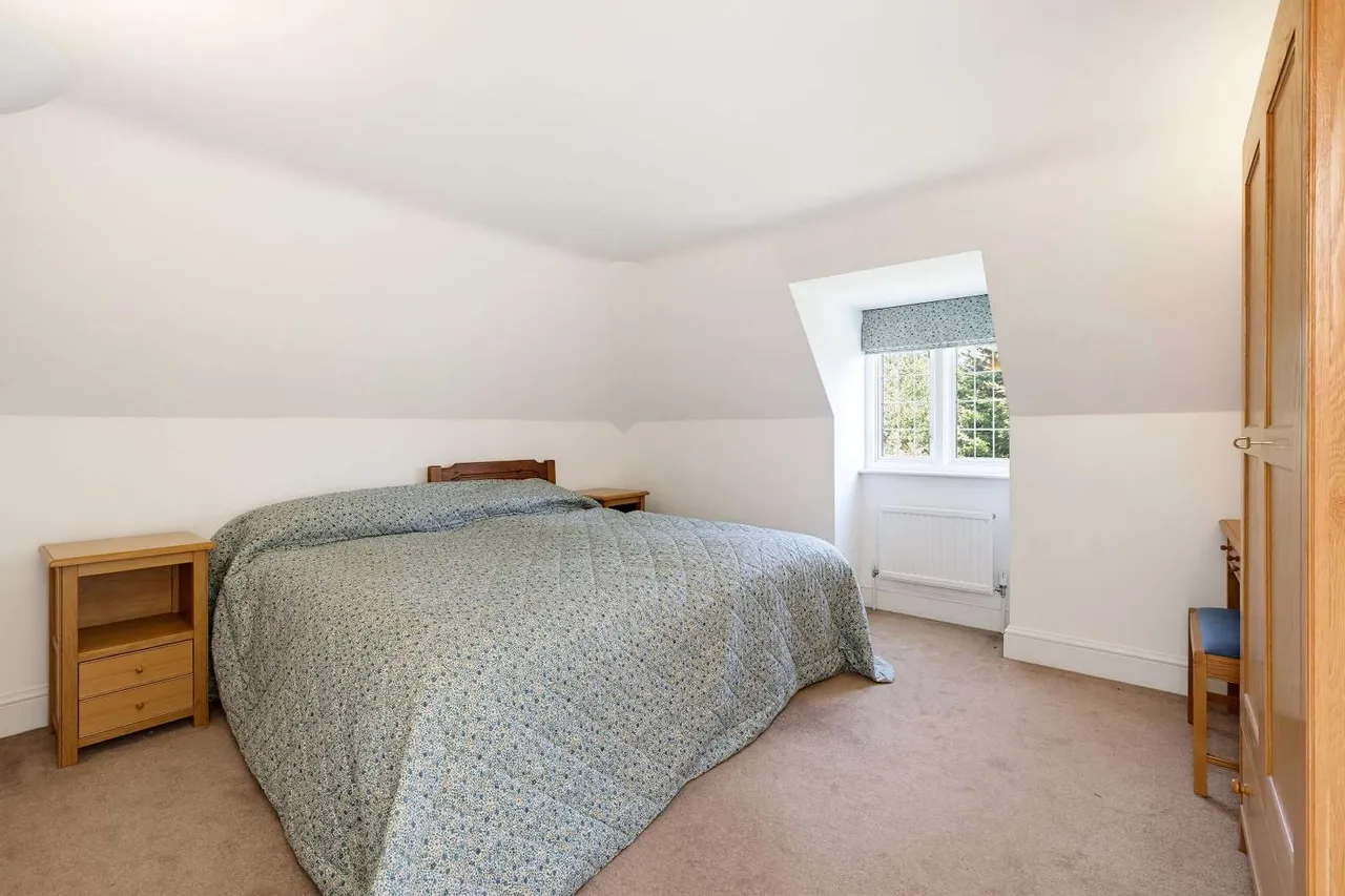 Wykeham Road, London, NW4, photo 8