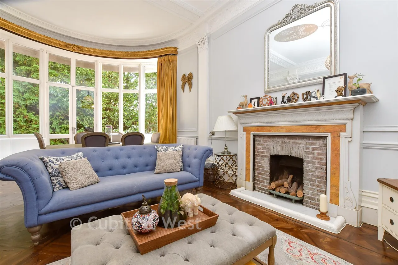 Frensham Road, Kenley, CR8, photo 11