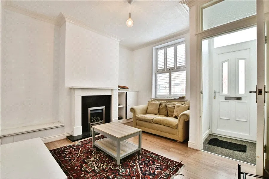Birchfield Road, Stockport, Greater Manchester, SK3, photo 2
