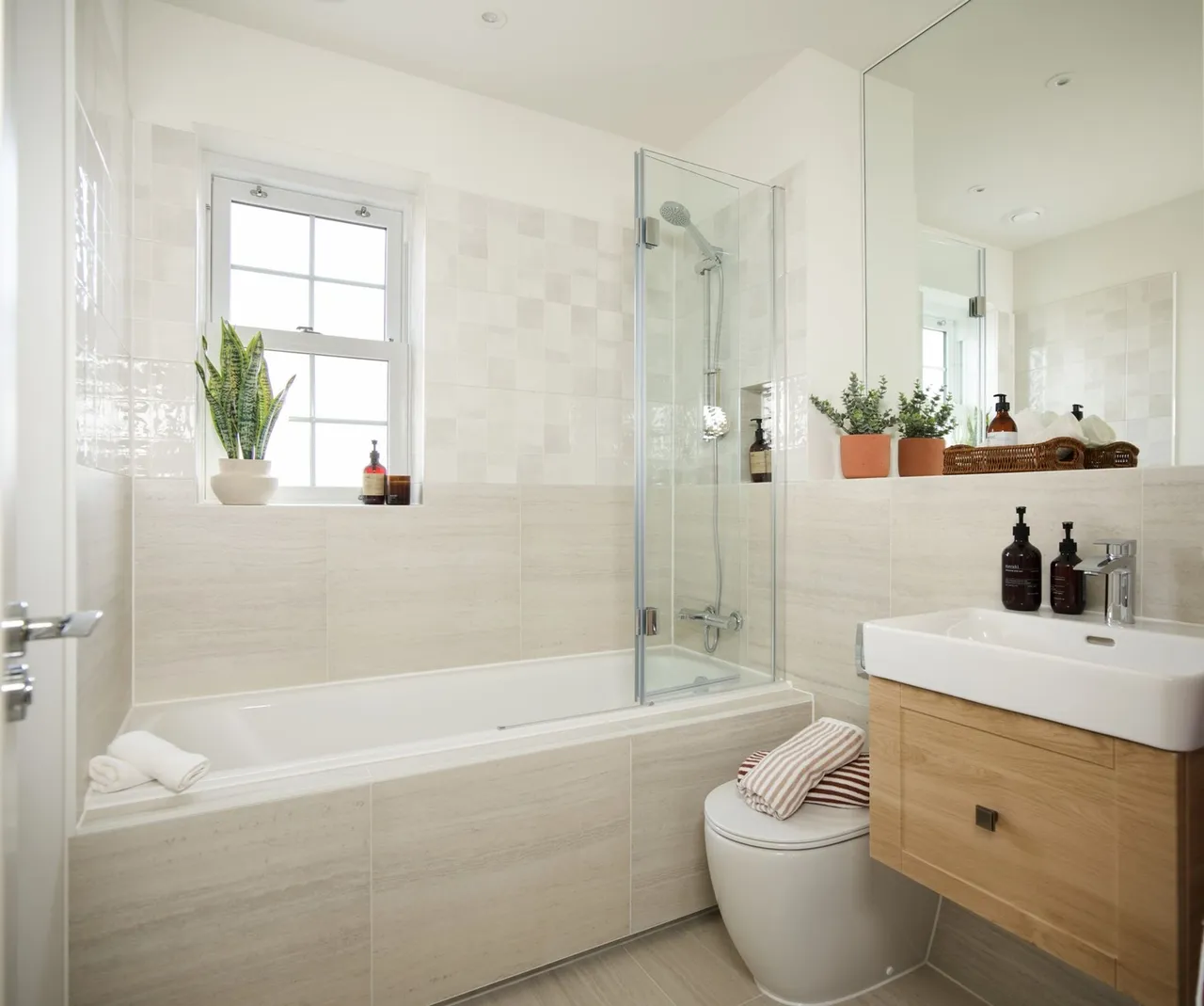 The Orchards, Leighwood Fields, GU6, photo 13