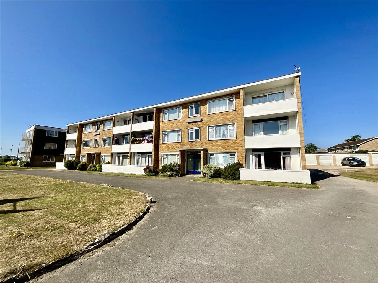 Waterford Road, Highcliffe, Christchurch, Dorset, BH23, photo 5