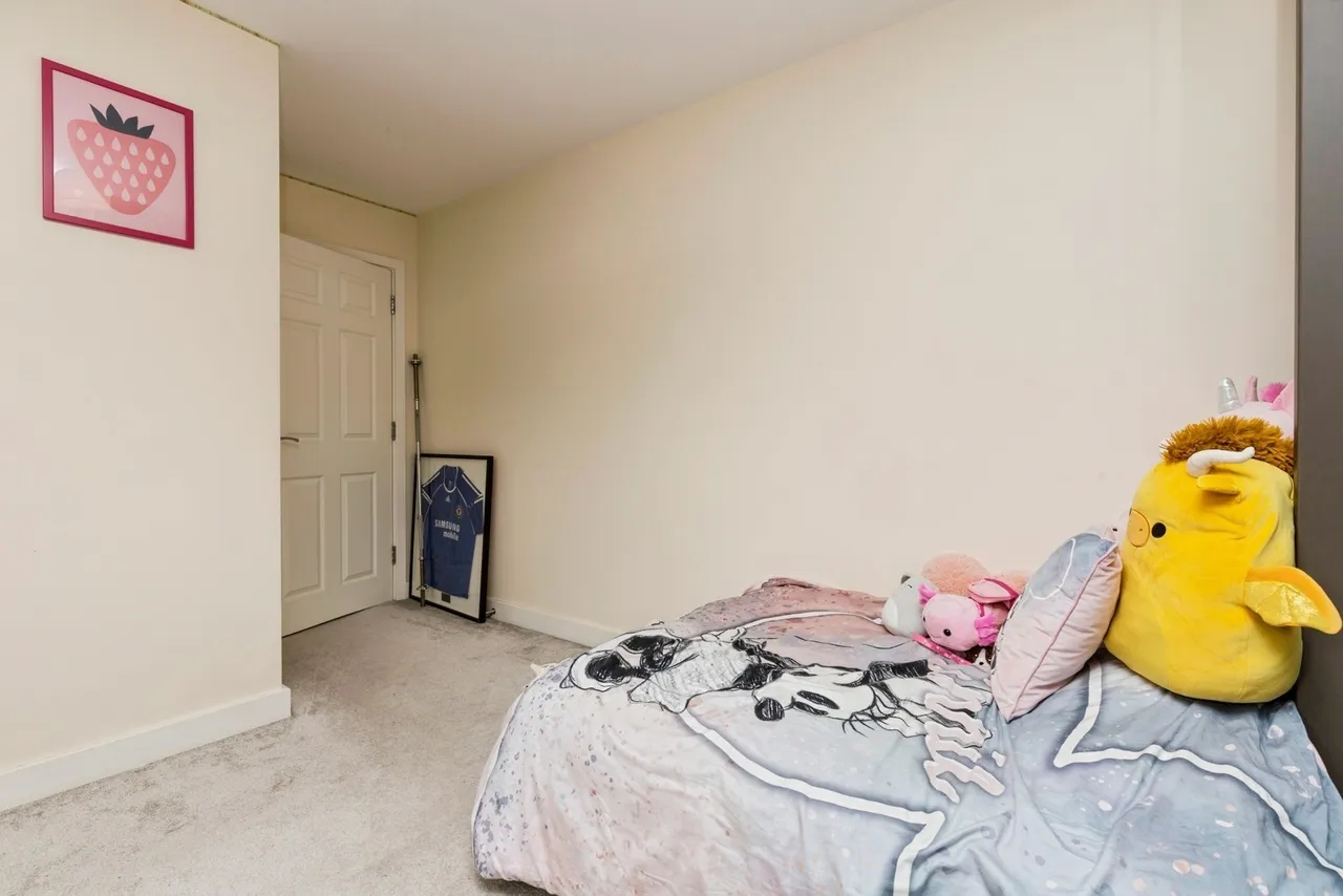 Bricklayer Lane, Faygate, RH12, photo 11