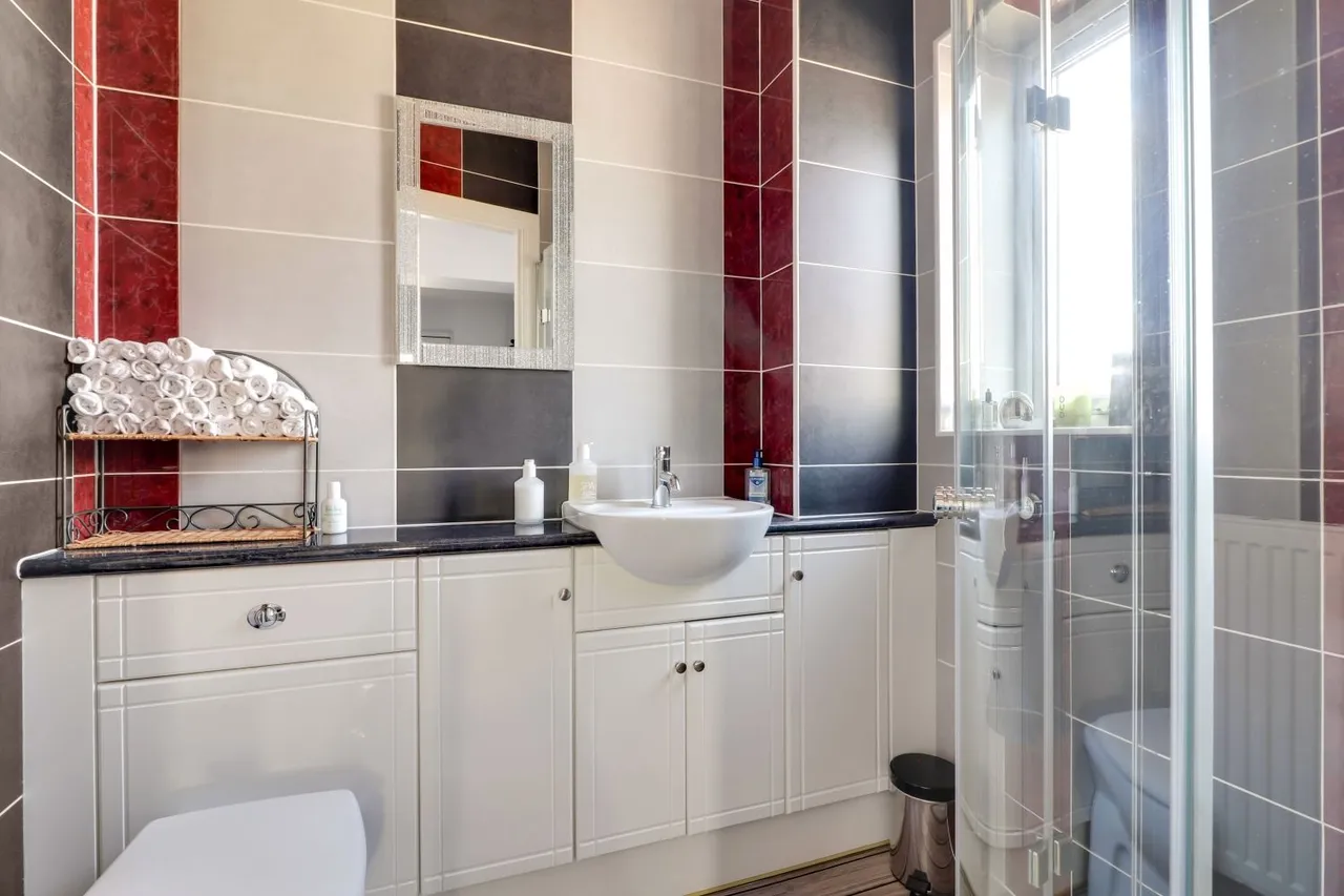Valley Ridge, Kippax, LS25, photo 14