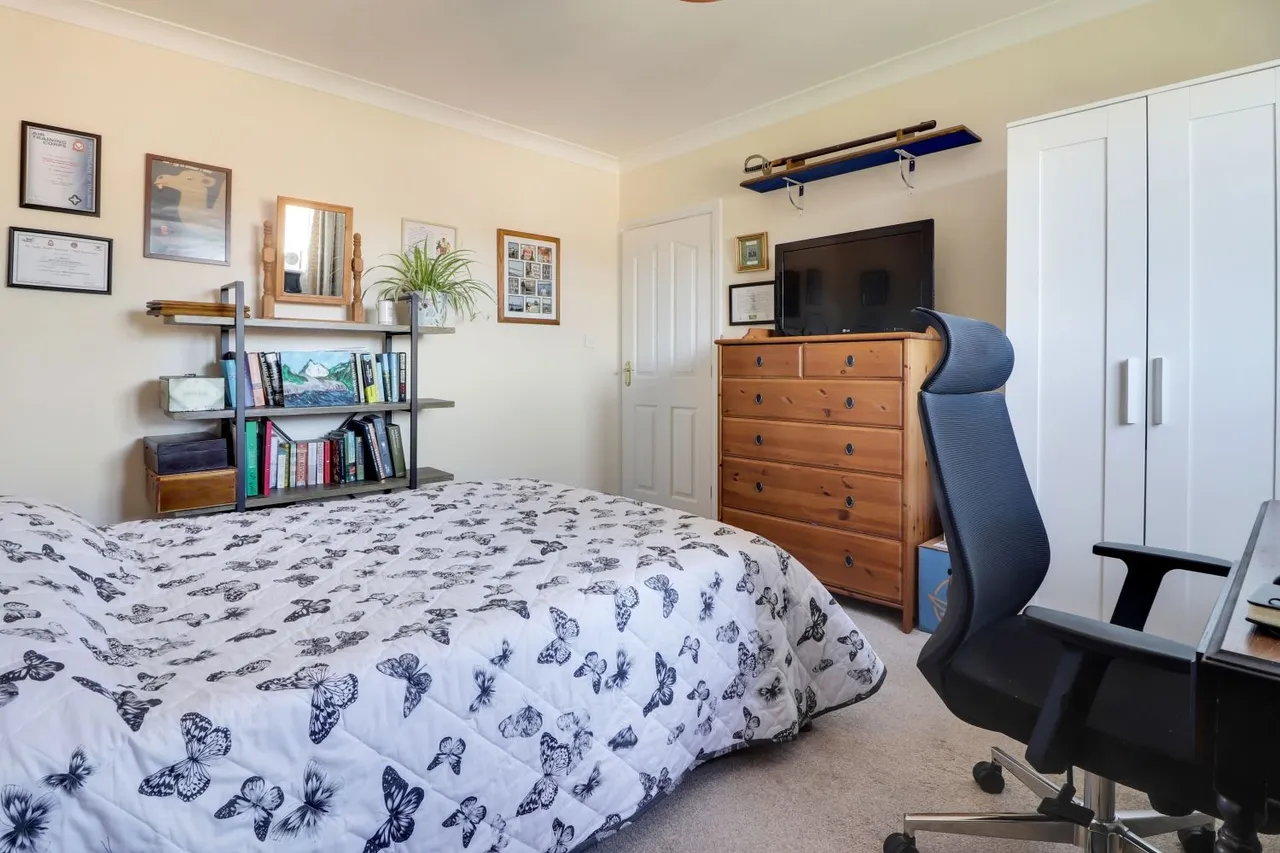 Valley Ridge, Kippax, LS25, photo 27