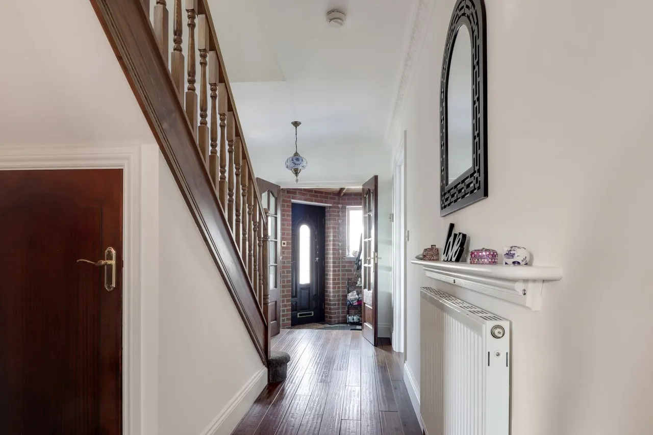 Valley Ridge, Kippax, LS25, photo 6