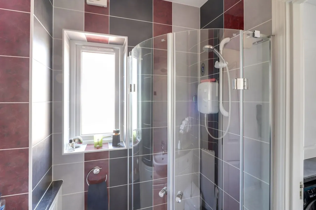 Valley Ridge, Kippax, LS25, photo 13