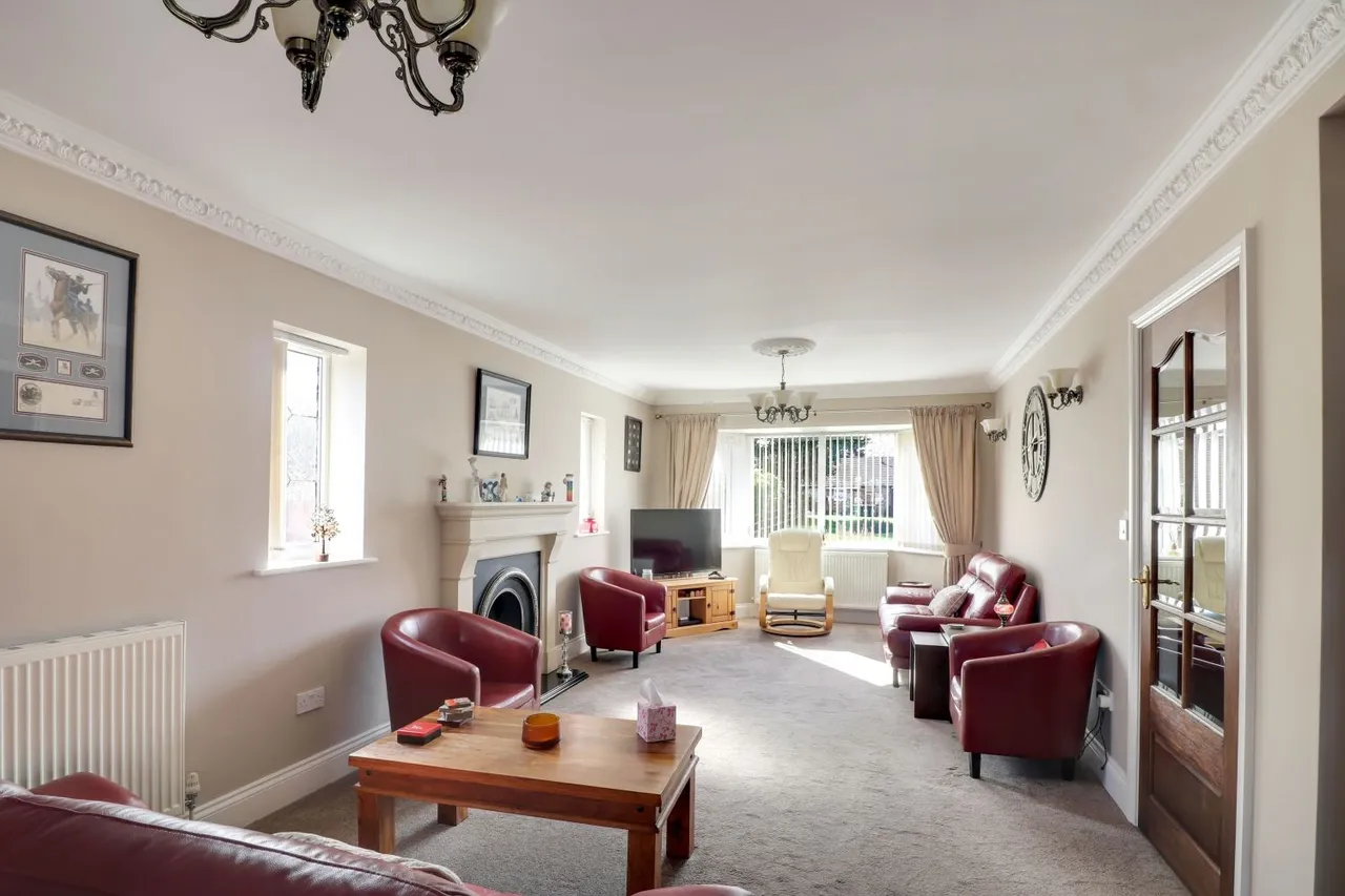 Valley Ridge, Kippax, LS25, photo 3