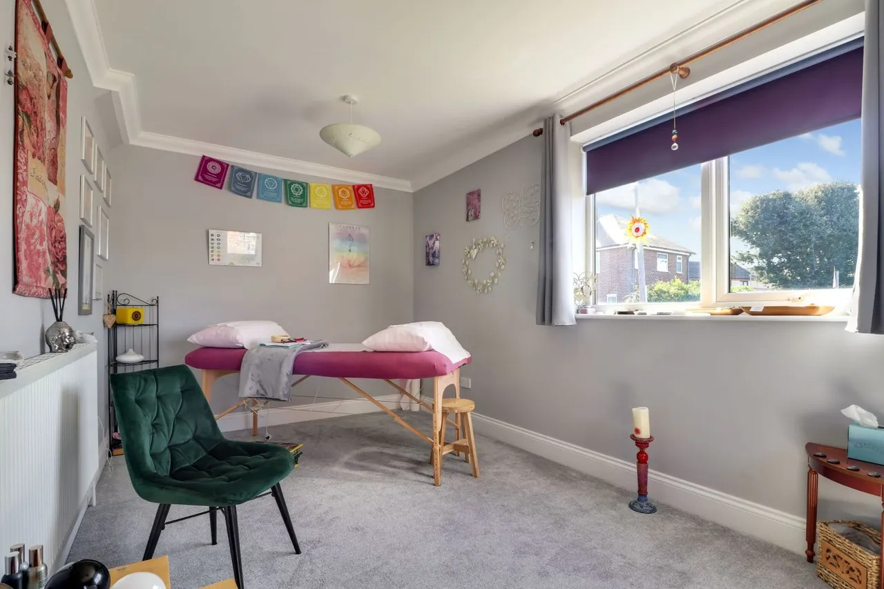 Valley Ridge, Kippax, LS25, photo 15