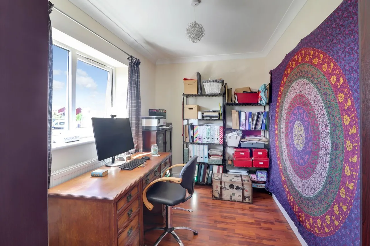 Valley Ridge, Kippax, LS25, photo 28